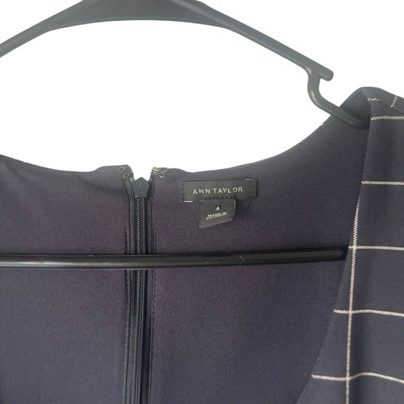 Ann‎ Taylor Size 4 Navy Blue Plaid Office Career Shealth Above Knee Dress - Picture 5 of 10